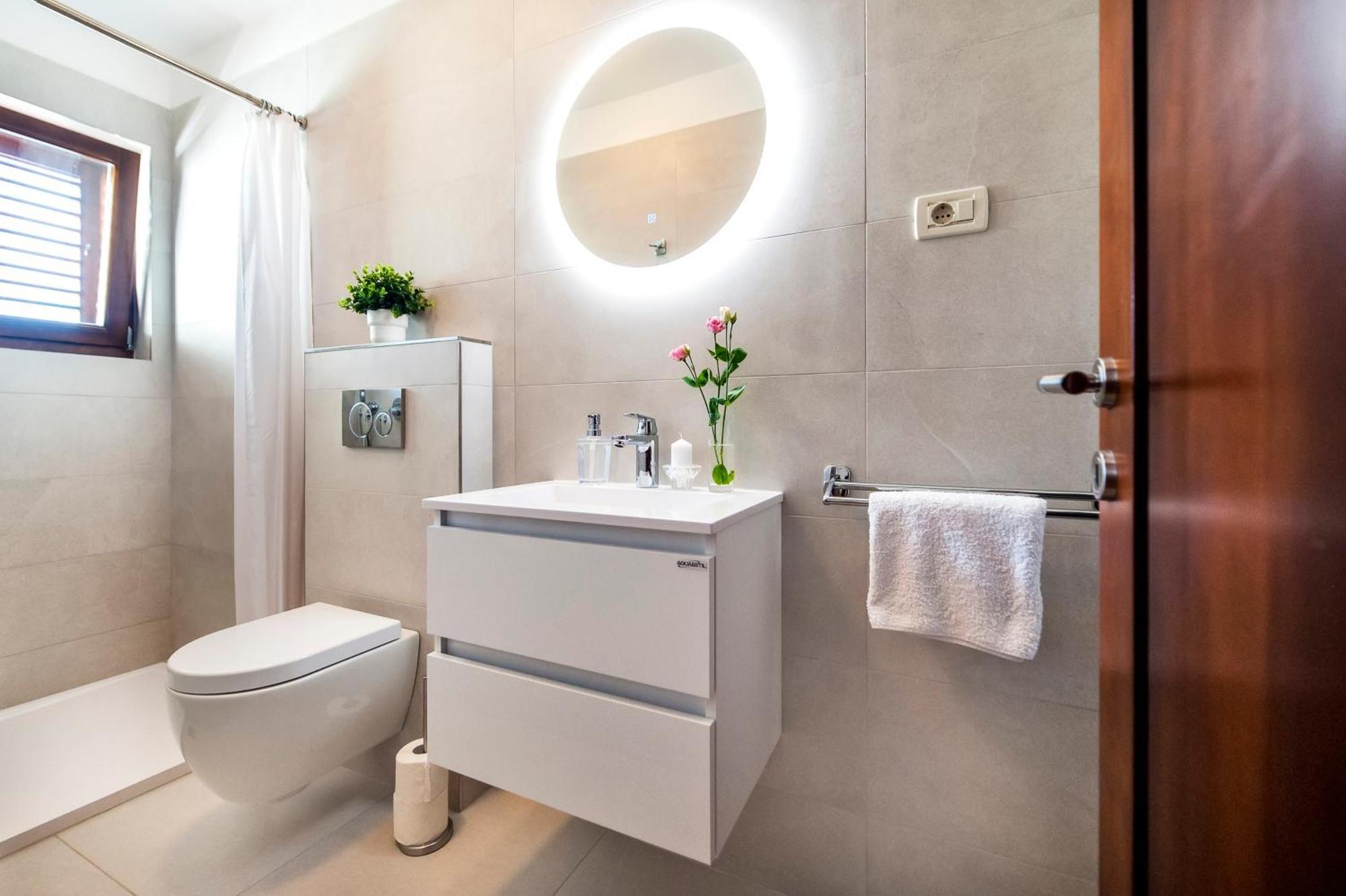 Apartments Carmelo Ровінь Екстер'єр фото