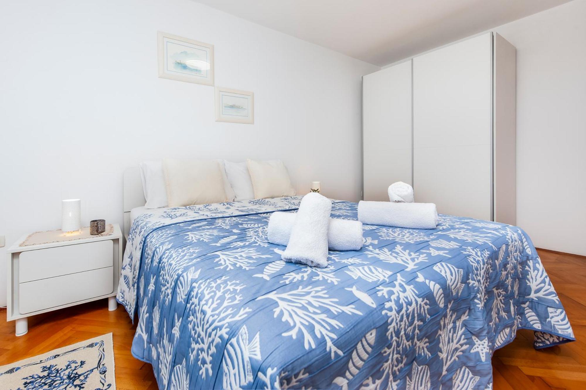 Apartments Carmelo Ровінь Екстер'єр фото